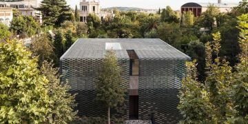 Perovskite Solar Cells: Latest Advancements for Home Use - Cover Image