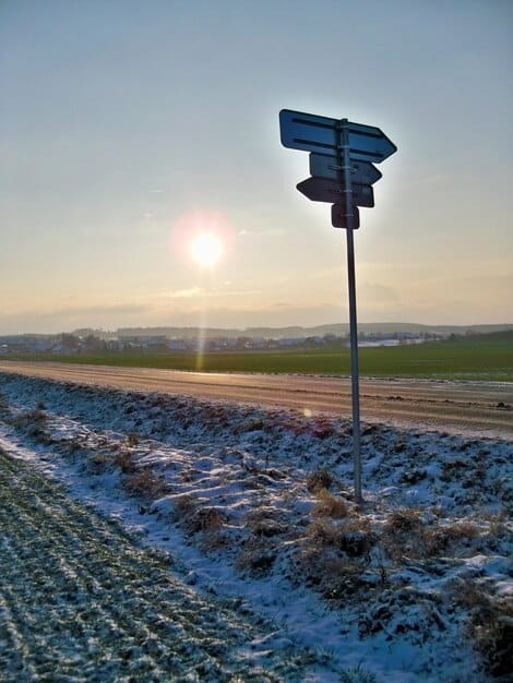 A diagram illustrating the movement range of dual-axis solar trackers, showing how they follow the sun’s path both horizontally and vertically throughout the day and year.